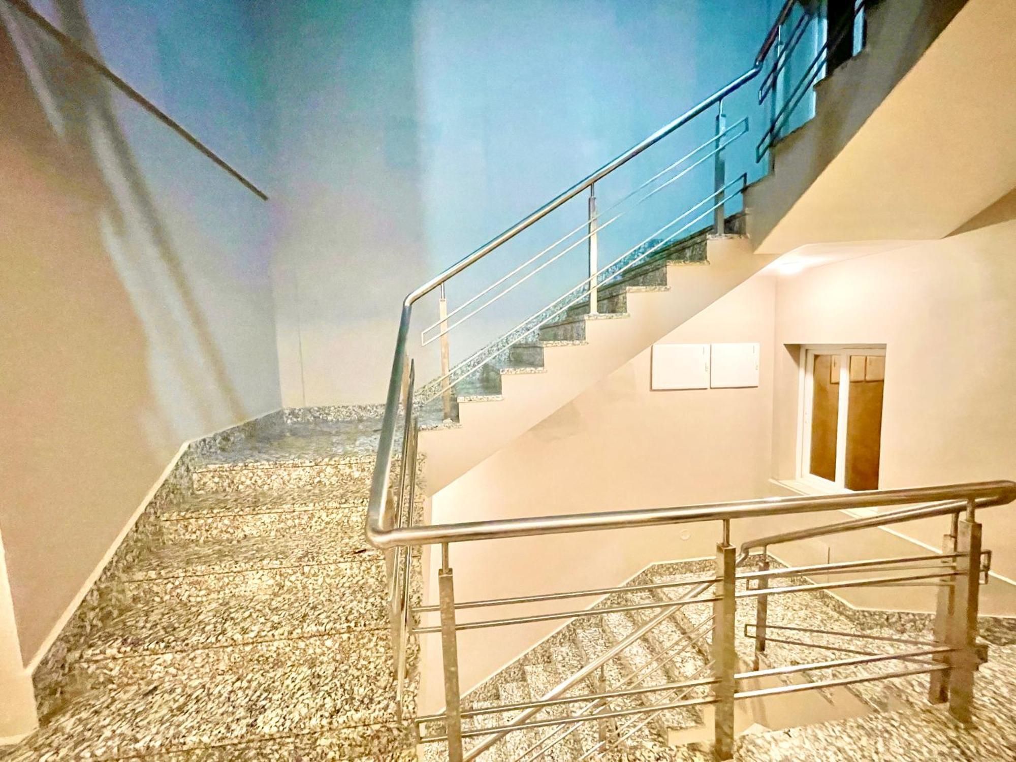 Hotel Rb International ! Puri Near-Sea-Beach-And-Temple Fully-Air-Conditioned-Hotel With-Lift-And-Card Payment Accepted-Parking-Facility, Best Hotel In Puri Luaran gambar