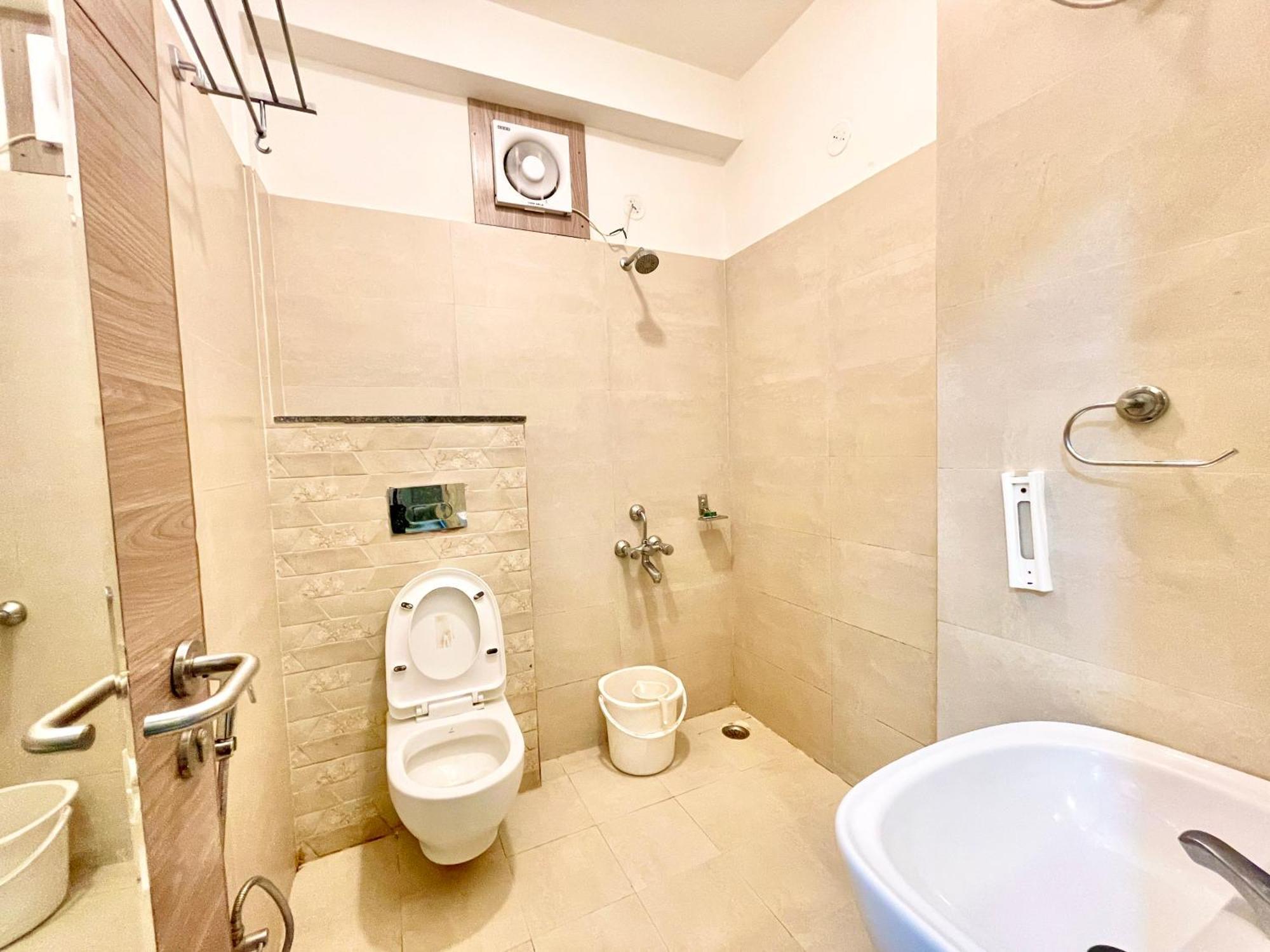 Hotel Rb International ! Puri Near-Sea-Beach-And-Temple Fully-Air-Conditioned-Hotel With-Lift-And-Card Payment Accepted-Parking-Facility, Best Hotel In Puri Luaran gambar